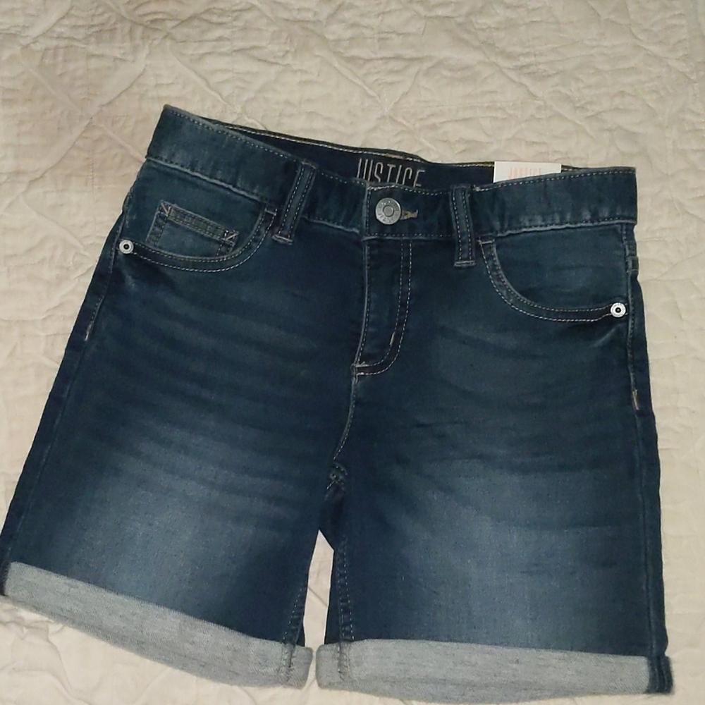 Girls size 14 mid - thigh Justice shorts.